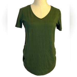 Rounded V‎ Neck T-shirt by Emma’s Expressions Maternity Olive Green M LI…
